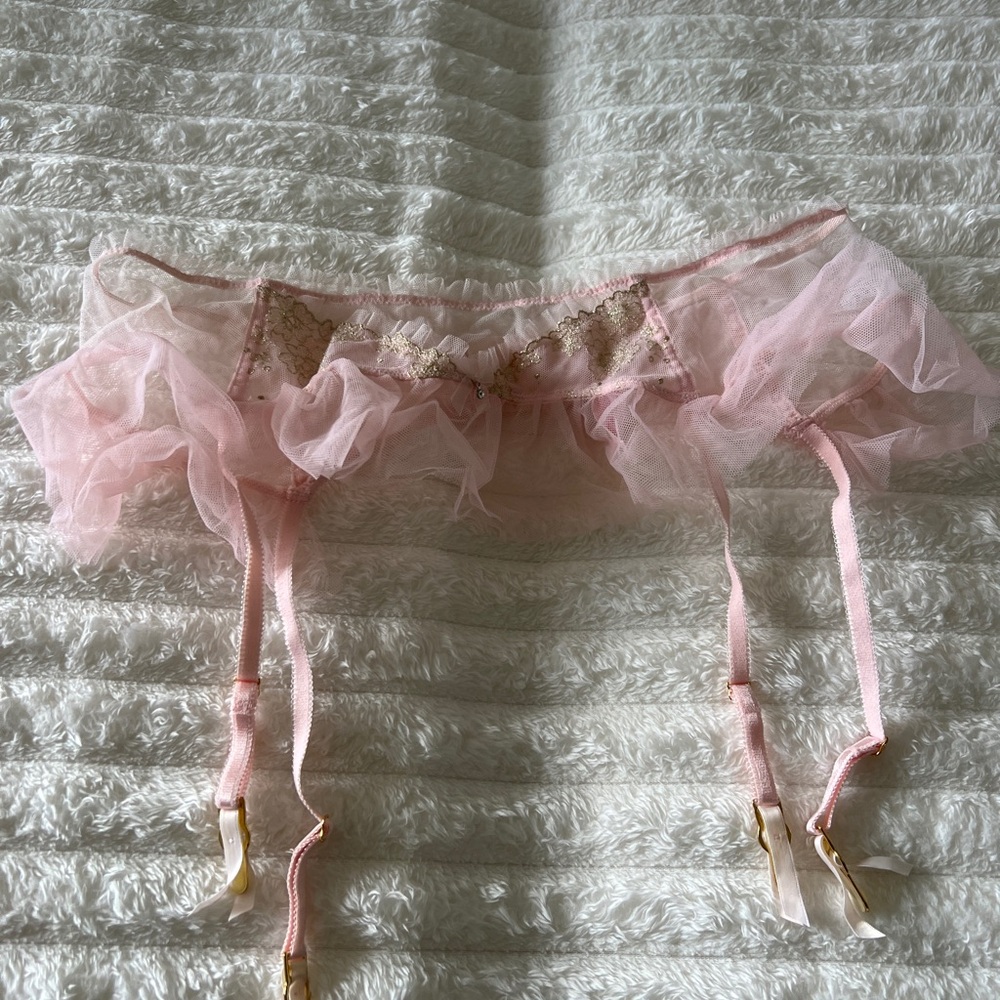 Victoria's secret pink gold tulle ballerina garter belt nwot m/l